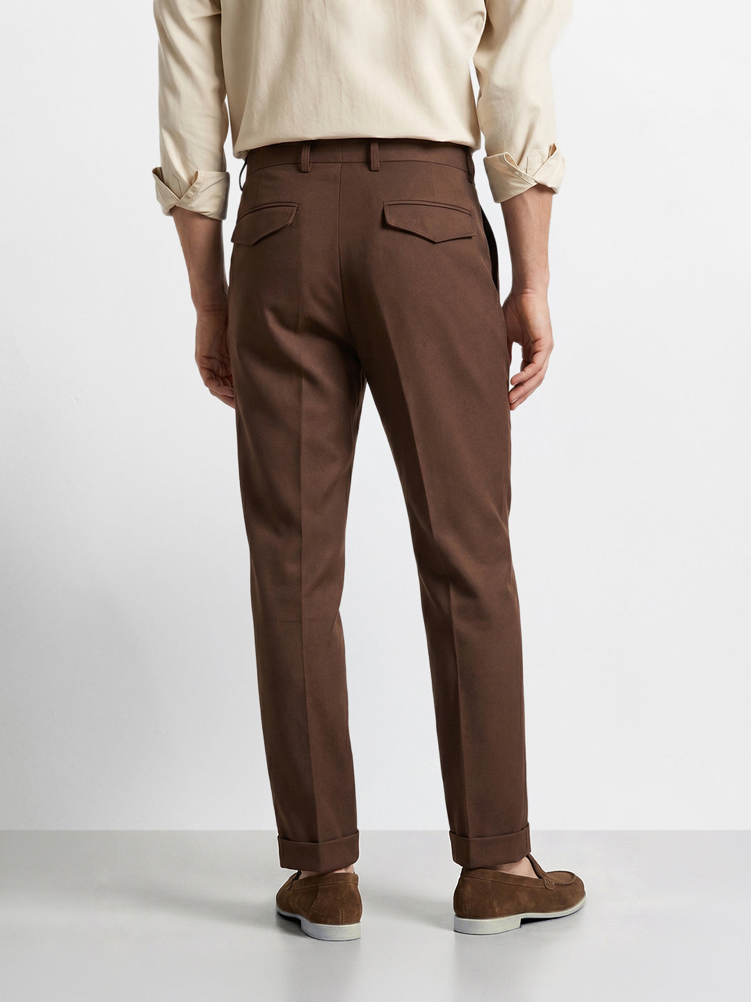 Men's Brown Relaxed Fit Solid Casual Trousers