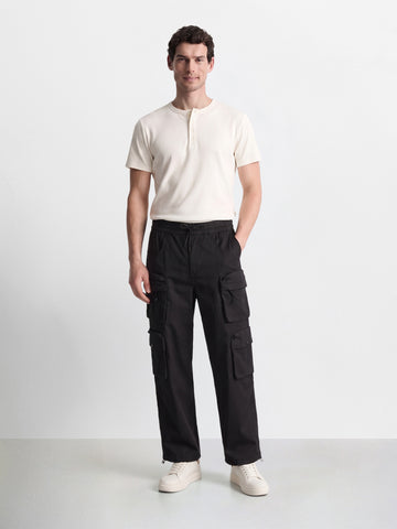 Men's Black Wide Leg Fit Solid Utility Cargo