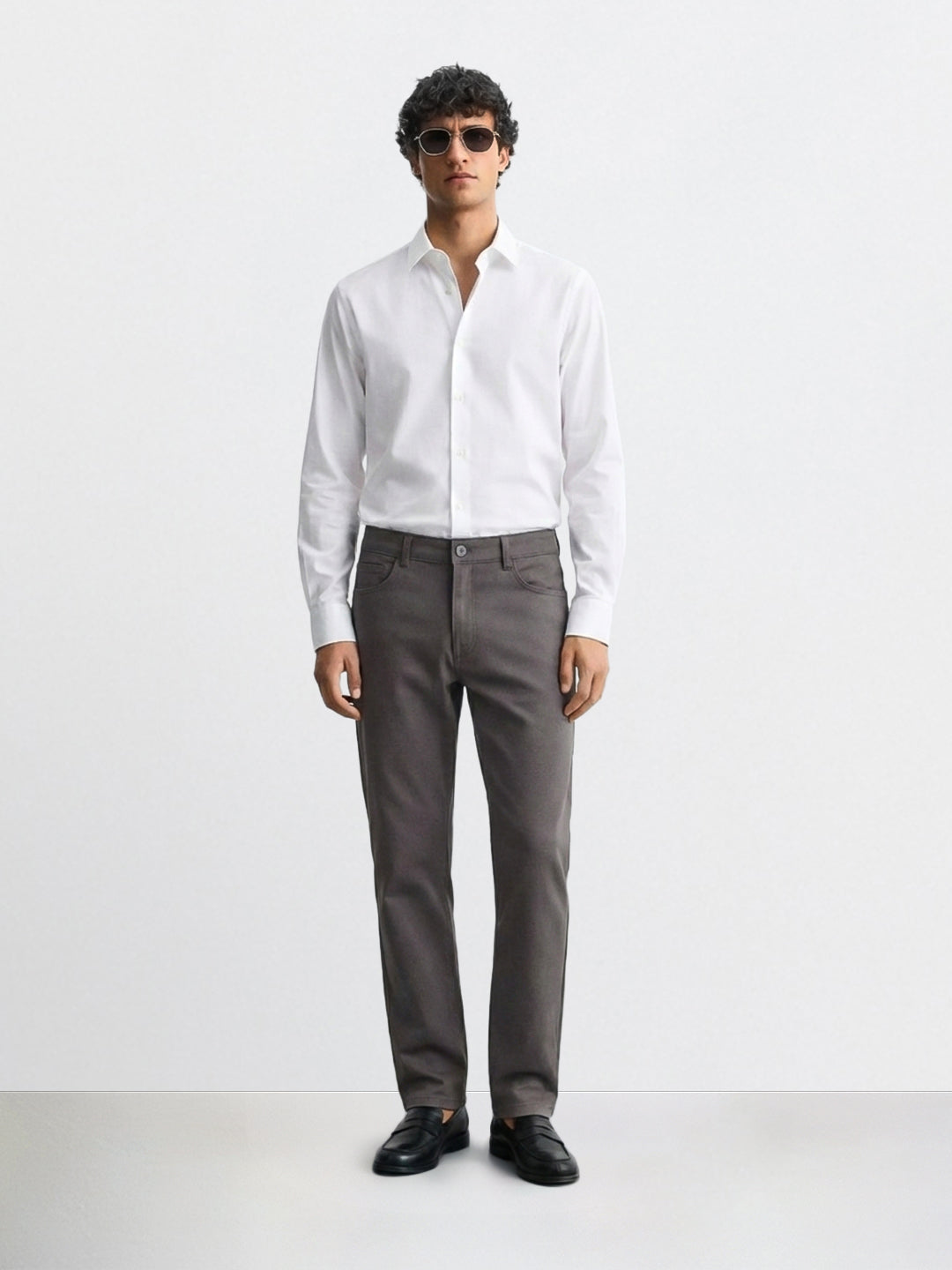 Men's Grey Regular Fit Solid Casual Chinos