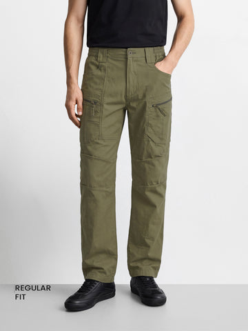 Men's Green Regular Fit Solid Casual Cargo