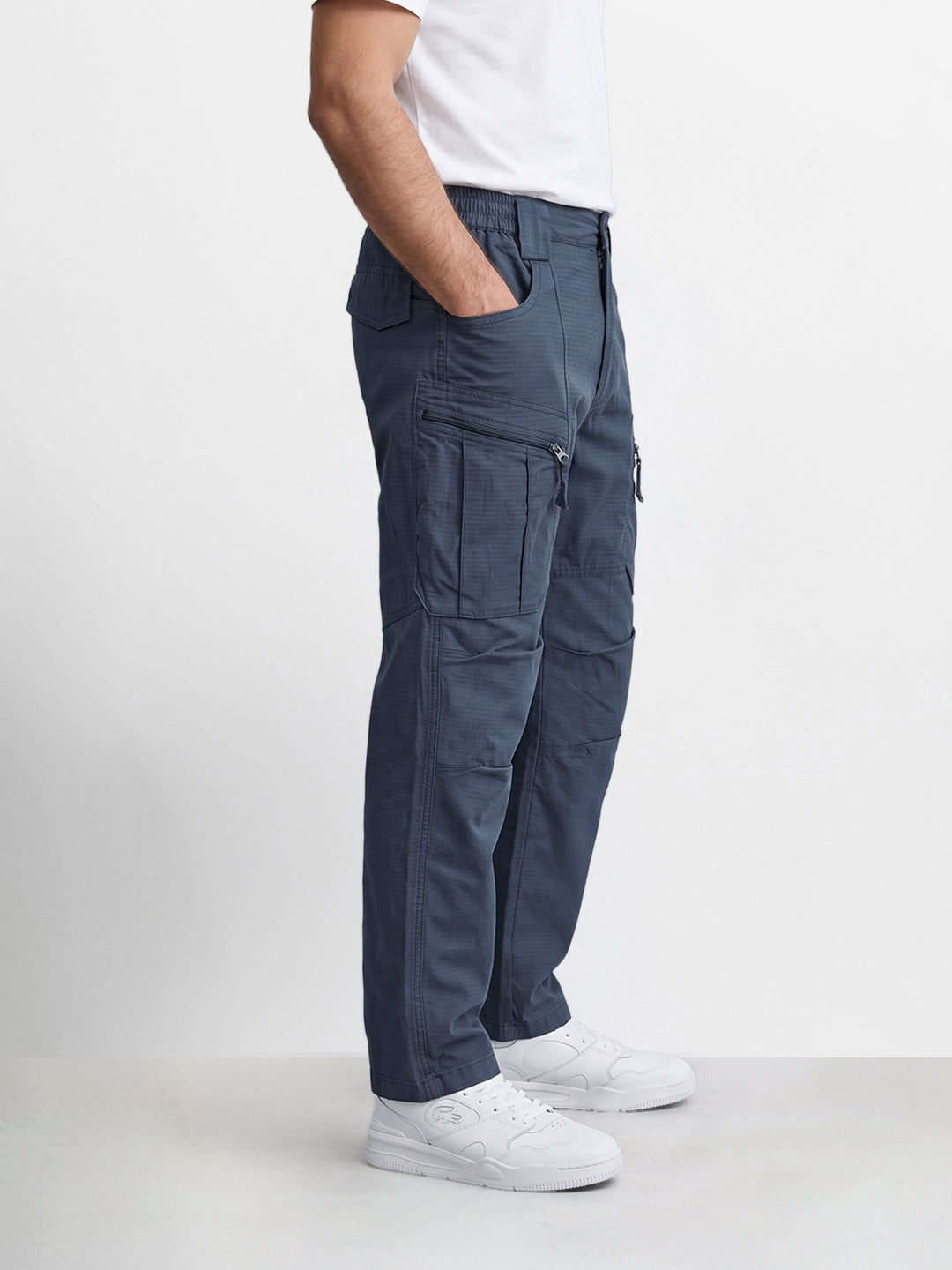 Men's Grey Regular Fit Solid Casual Cargo