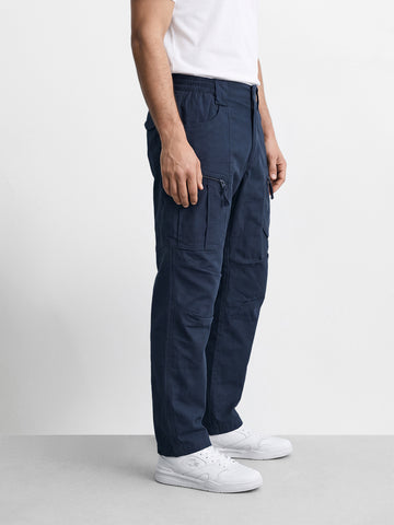 Men's Navy Blue Regular Fit Solid Casual Cargo