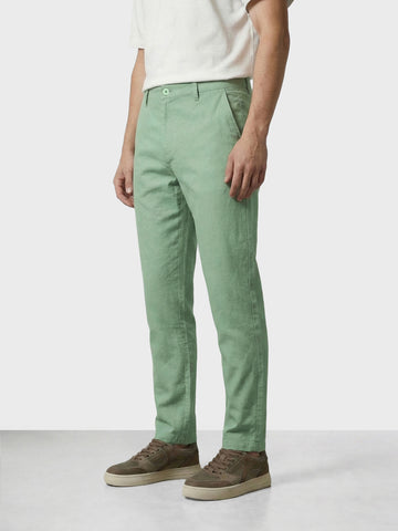 Men's Green Slim Fit Solid Casual Chinos