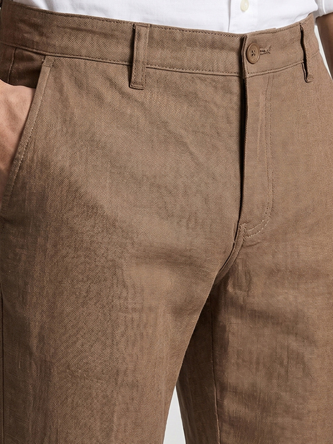 Men's Khaki Slim Fit Solid Casual Chinos