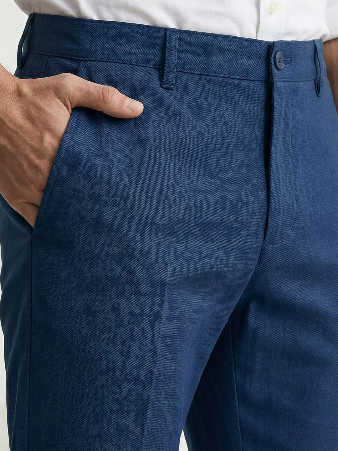 Men's Blue Slim Fit Solid Casual Chinos