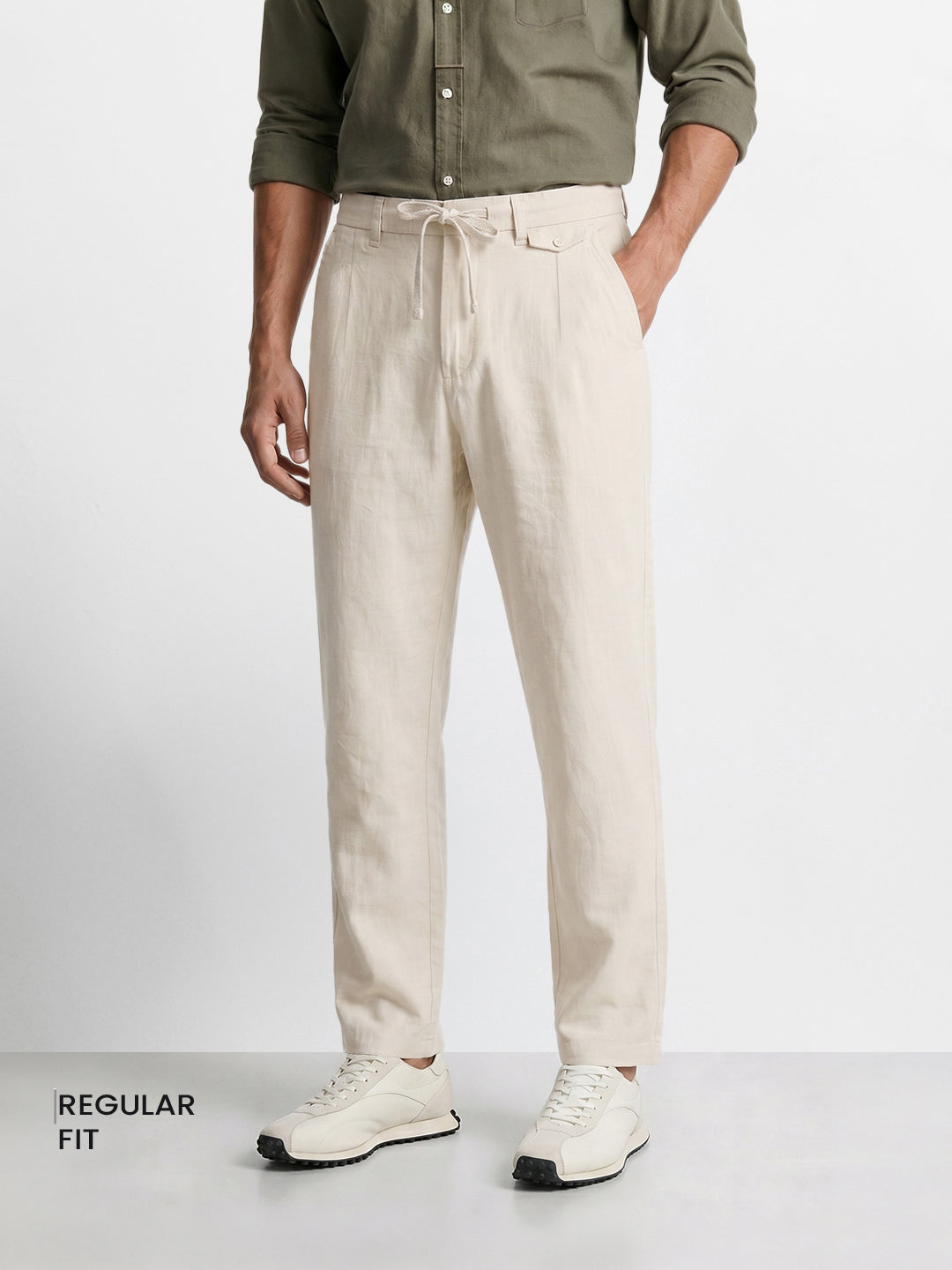 Men's Cream Regular Fit Solid Casual Trousers