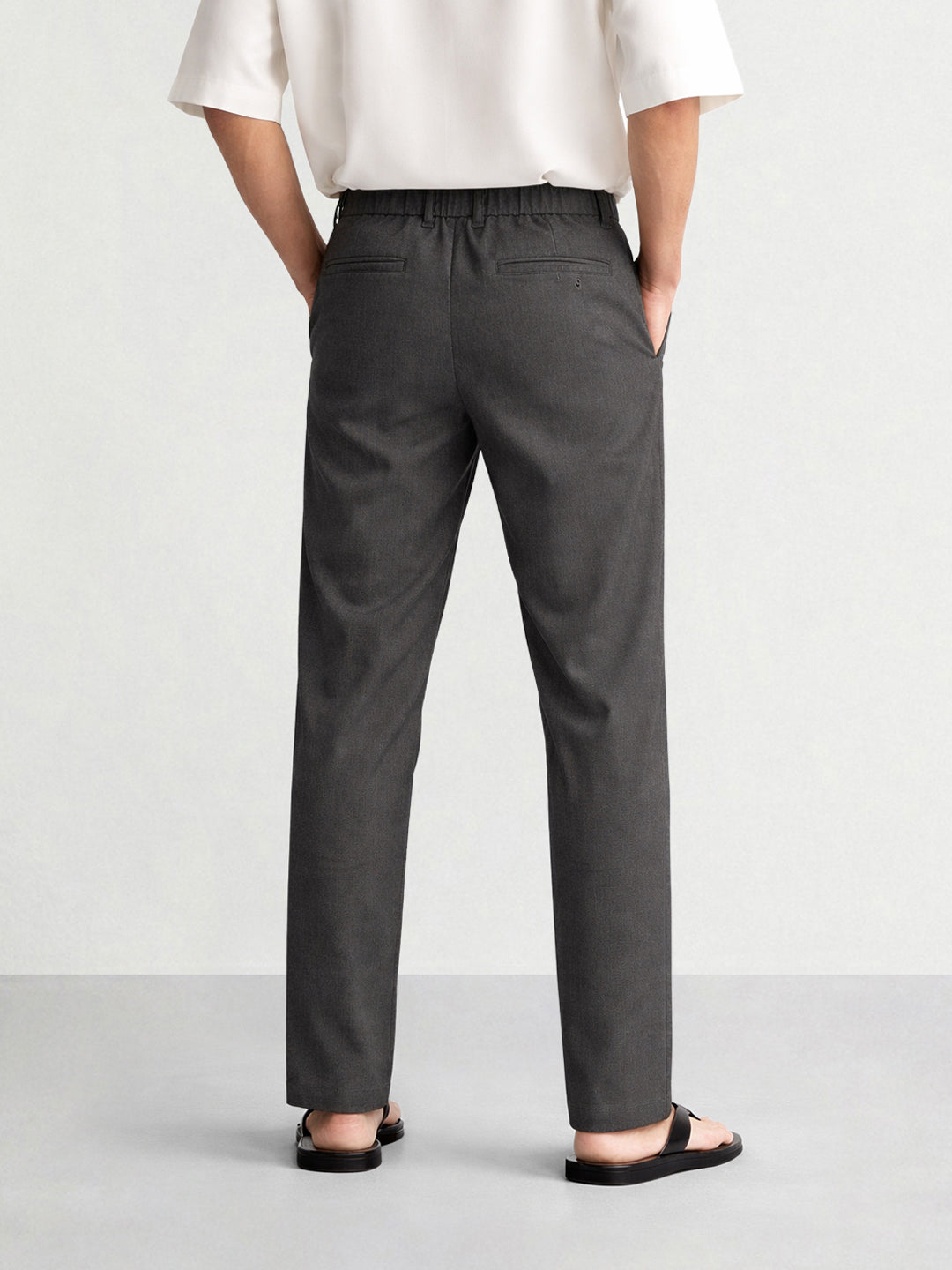Men's Grey Regular Fit Solid Casual Trousers