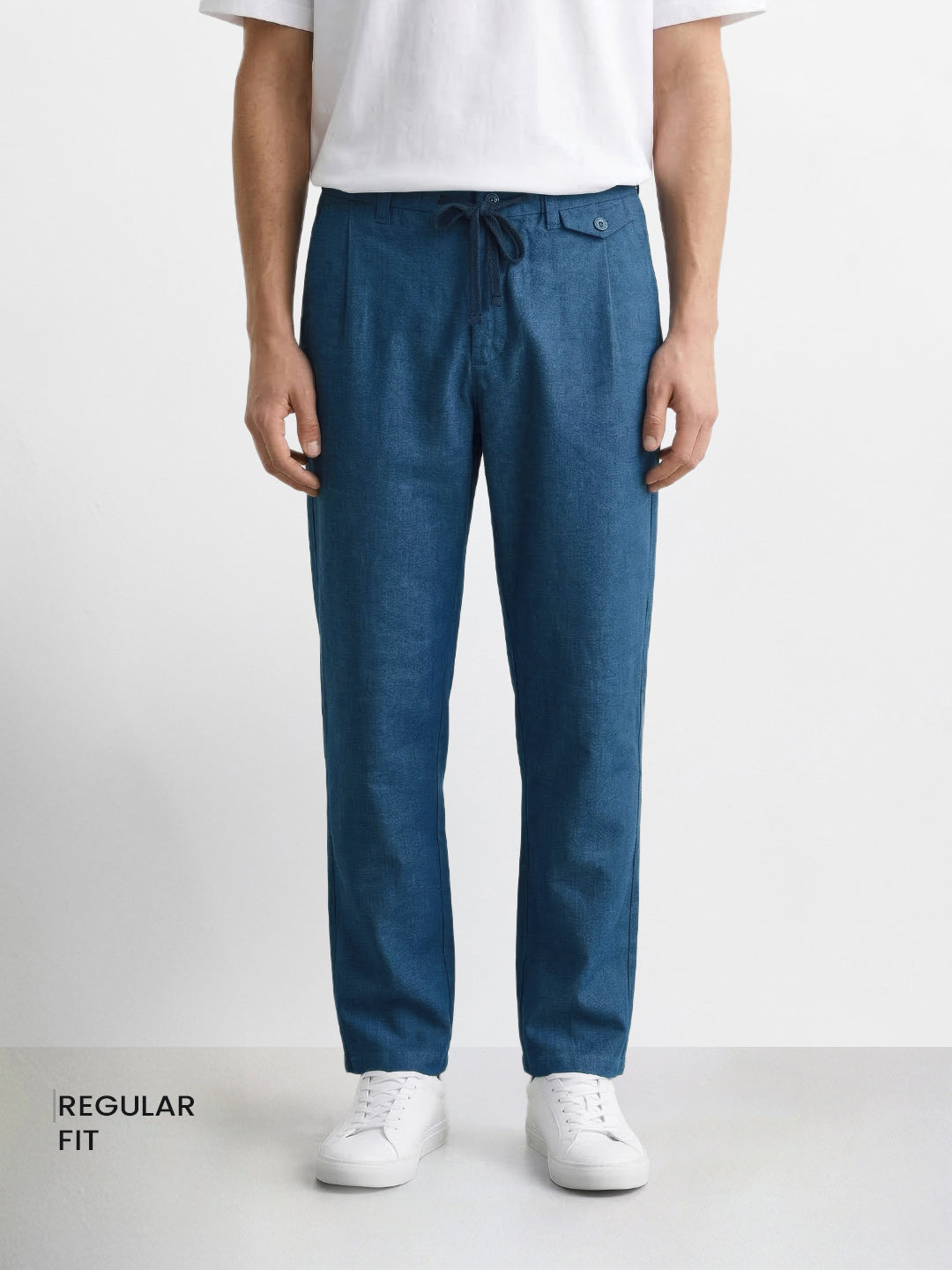 Men's Blue Regular Fit Solid Casual Trousers