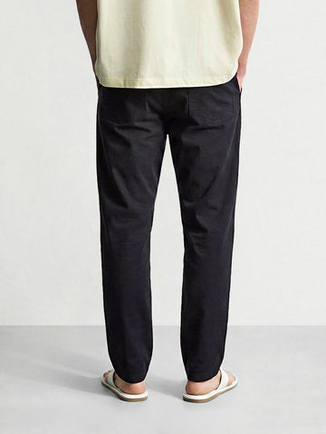 Men's Black Regular Fit Solid Casual Trousers