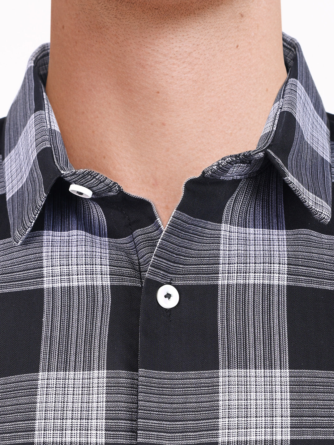 Men's Black Slim Fit Checked Casual Shirt