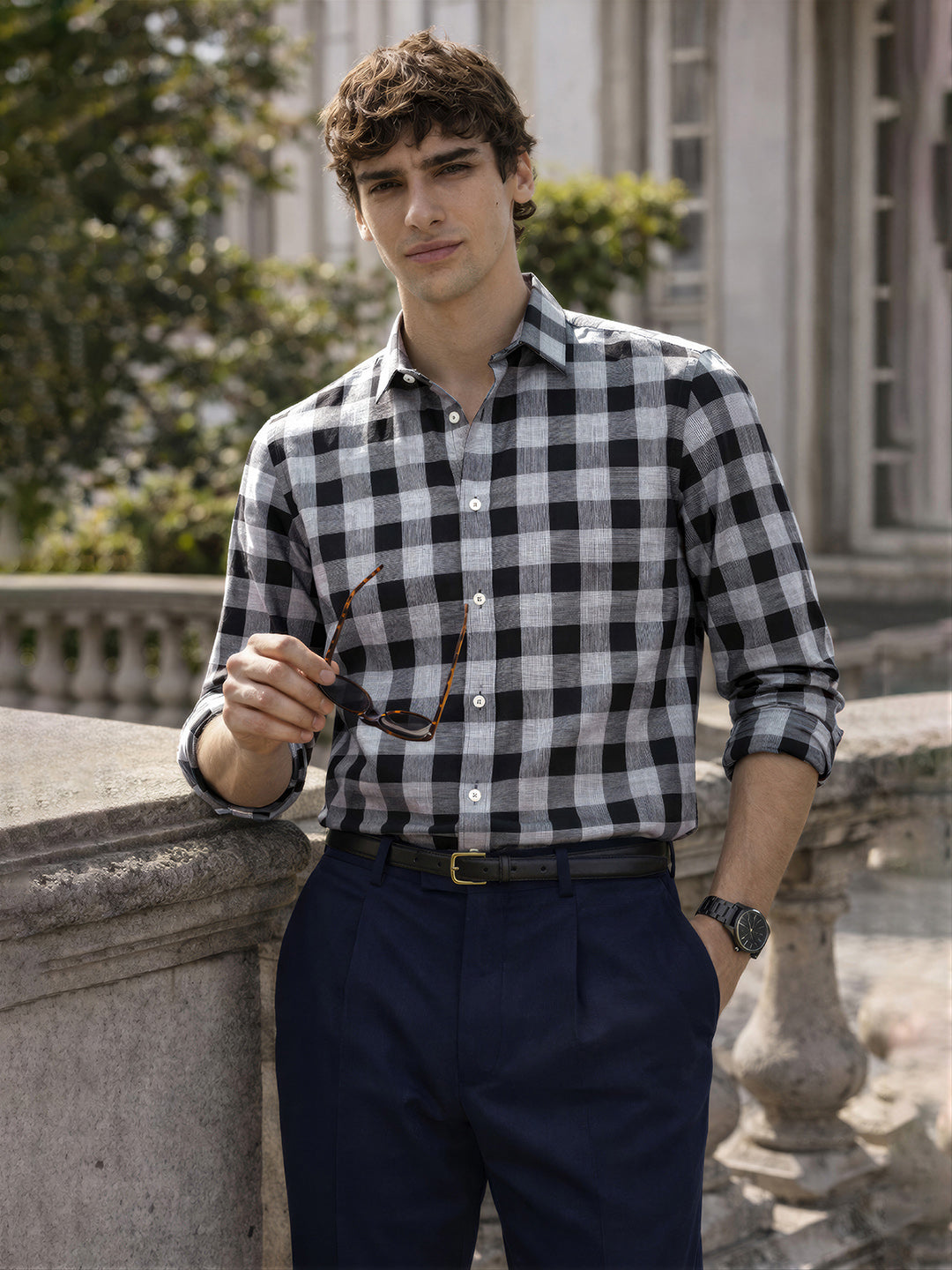 Men's Black Slim Fit Checked Casual Shirt