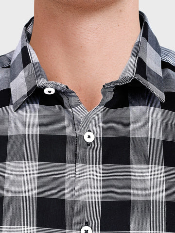 Men's Black Slim Fit Checked Casual Shirt