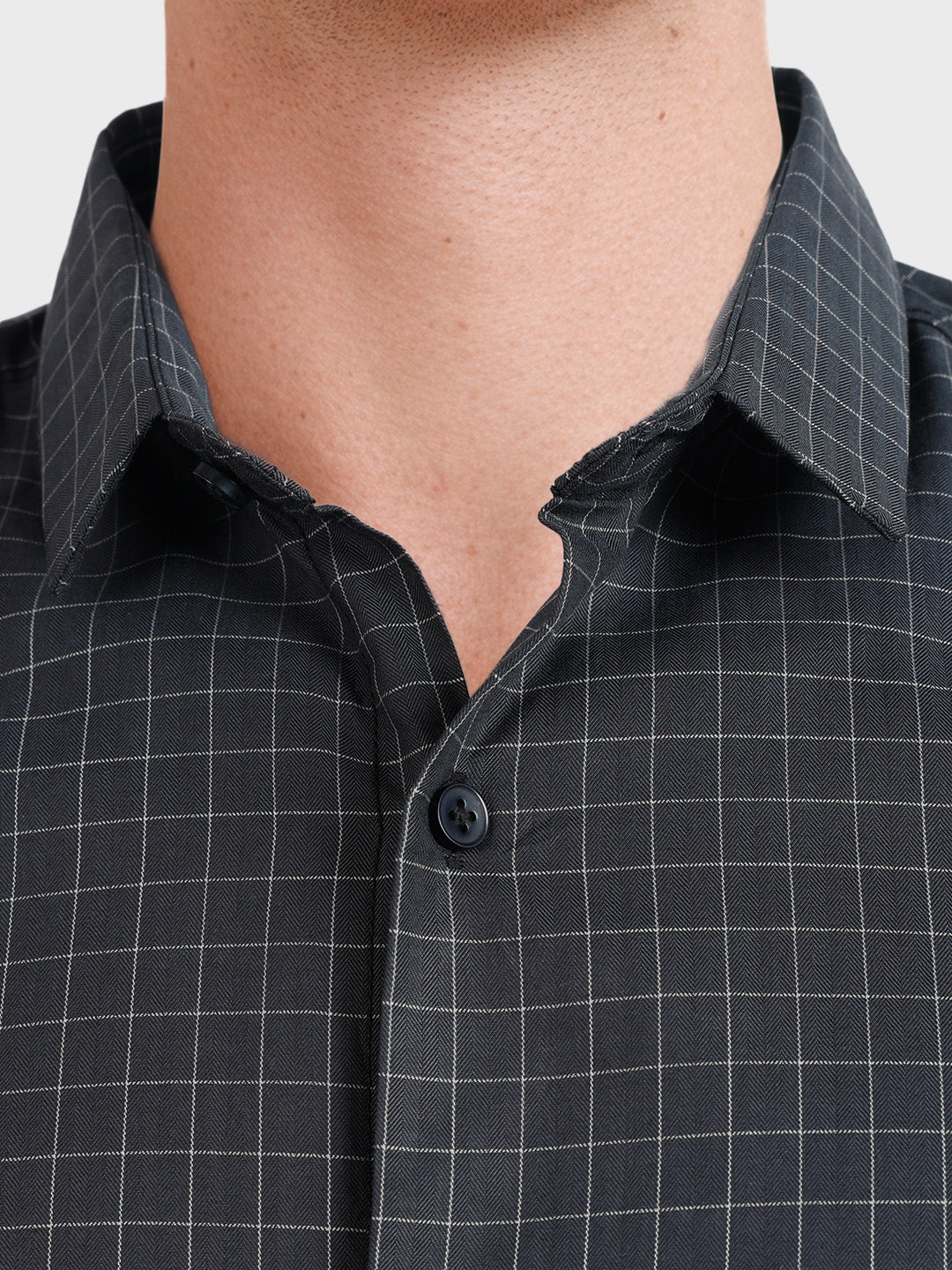 Men's Black Slim Fit Checked Casual Shirt