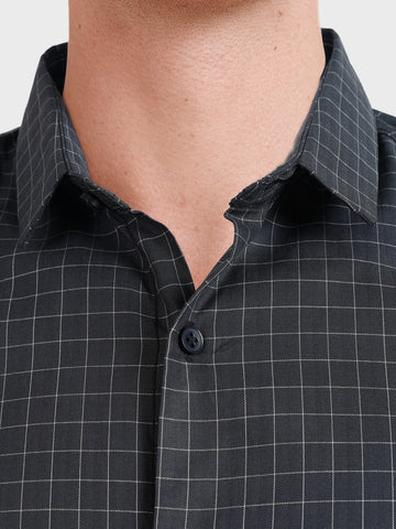Men's Black Slim Fit Checked Casual Shirt