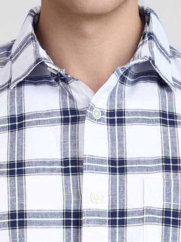Men's White Slim Fit Checkered Casual Shirts