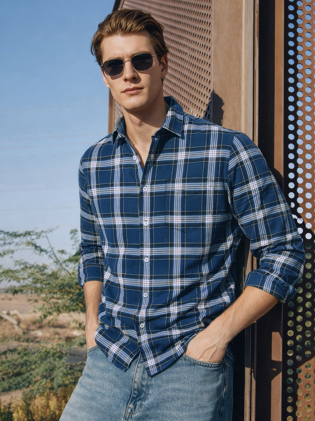 Men's Blue Slim Fit Checkered Casual Shirts