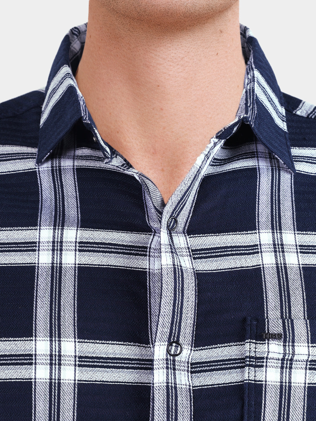 Men's Navy Blue Slim Fit Checkered Casual Shirt