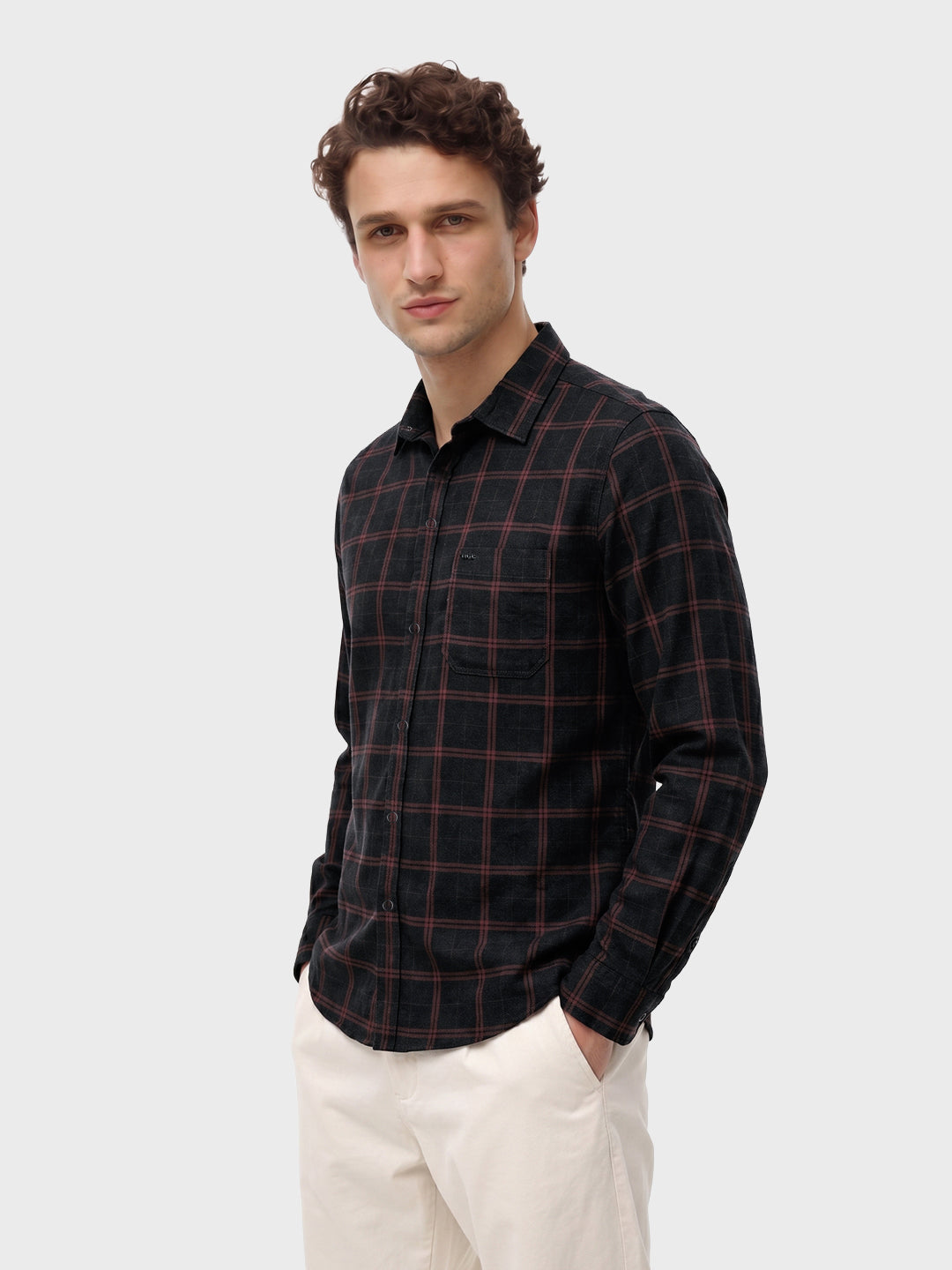 Men's Black Slim Fit Checkered Casual Shirts