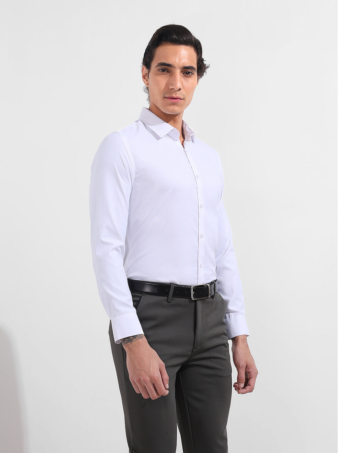 Men's White Slim Fit Solid Formal Shirt
