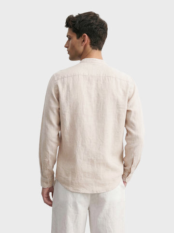 Men's Beige Slim Fit Solid Casual Shirts