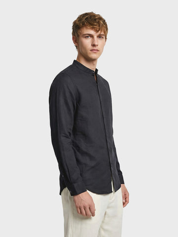 Men's Black Slim Fit Solid Casual Shirts