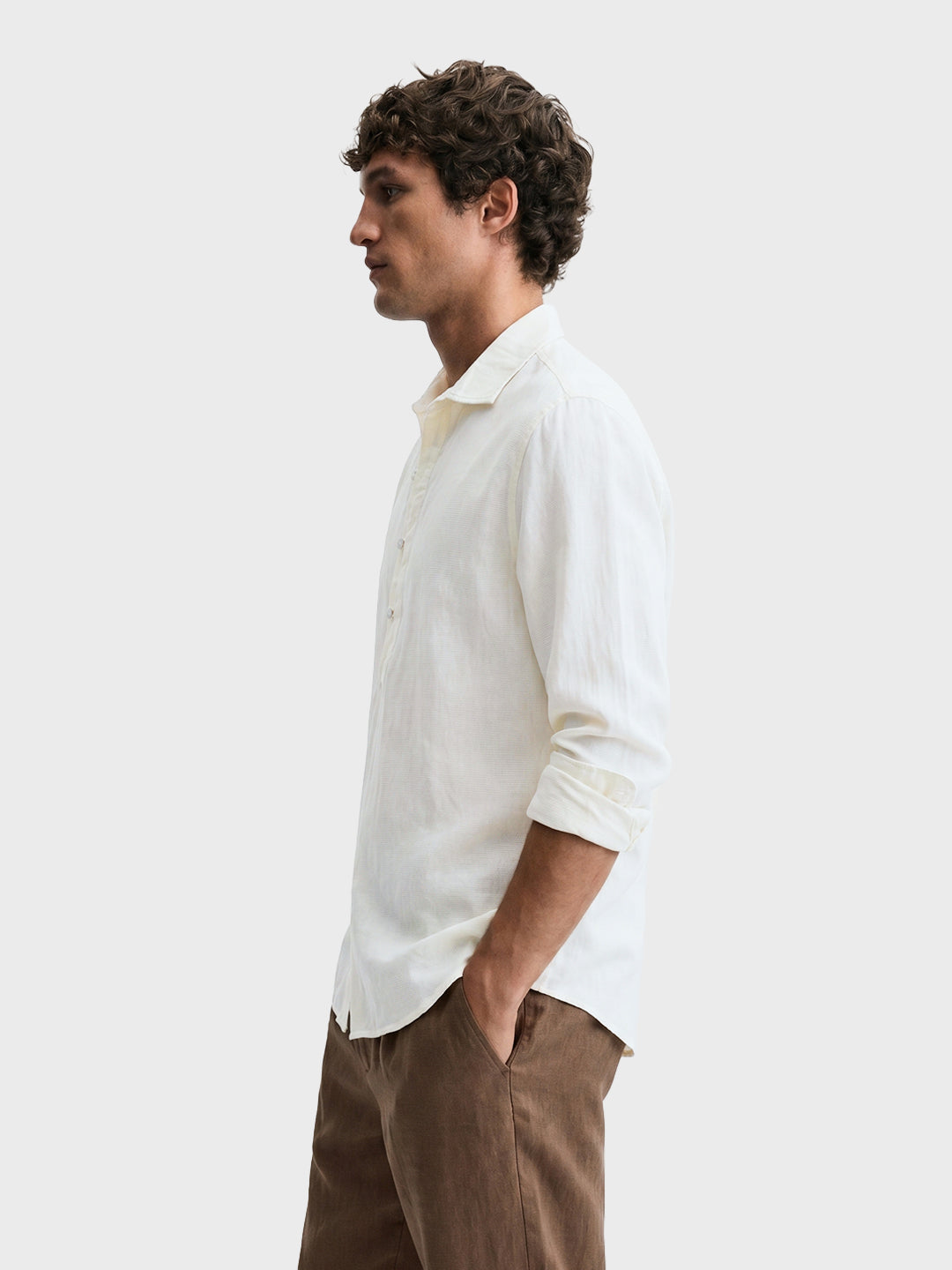 Men's White Regular Fit Solid Casual Shirts