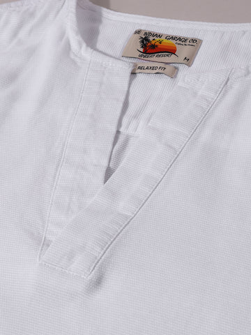 Men's White Relaxed Fit Solid Casual Shirt