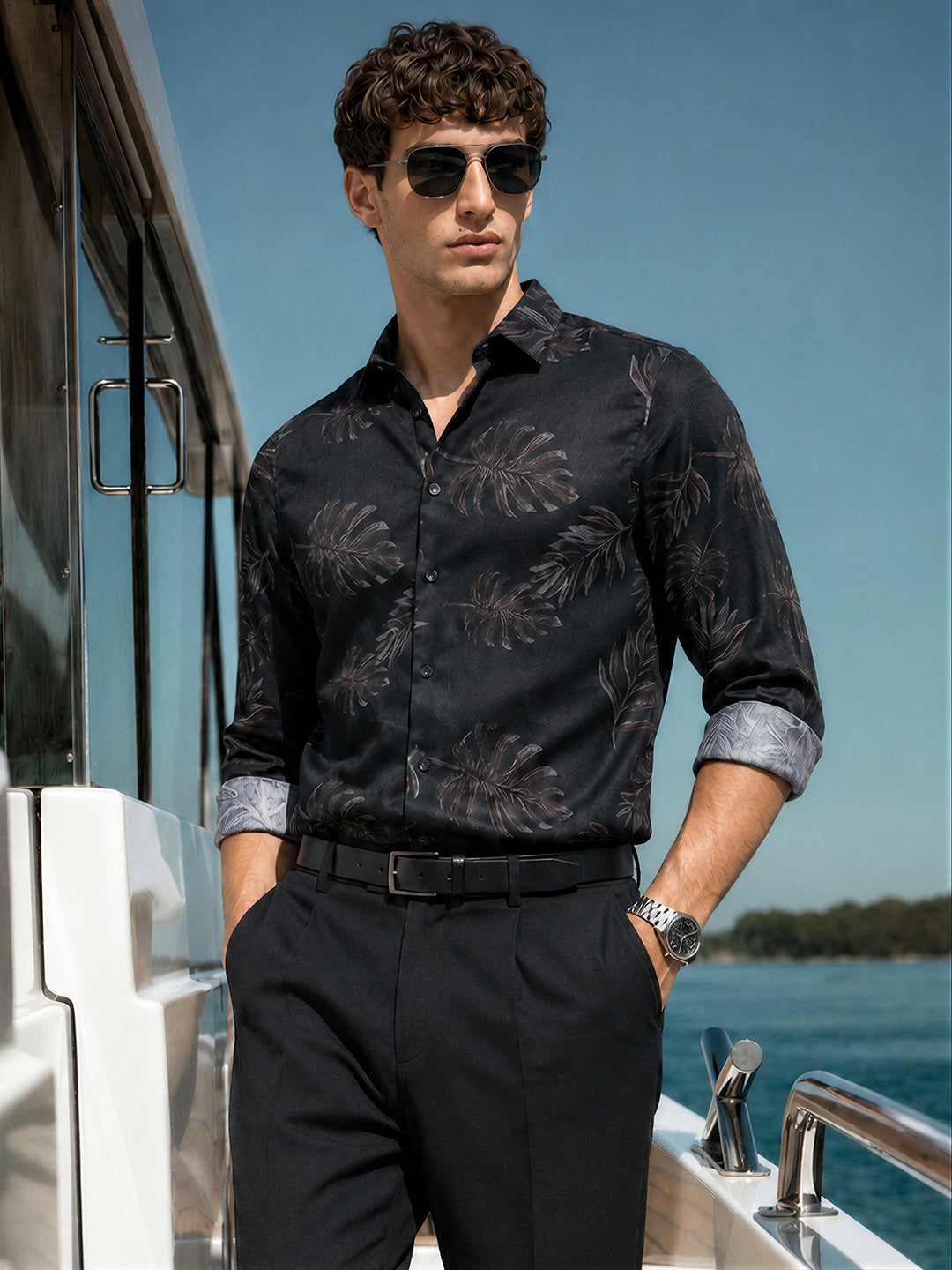 Men's Black Slim Fit Printed Casual Shirt