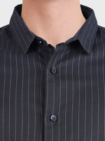 Men's Black Slim Fit Striped Casual Shirts