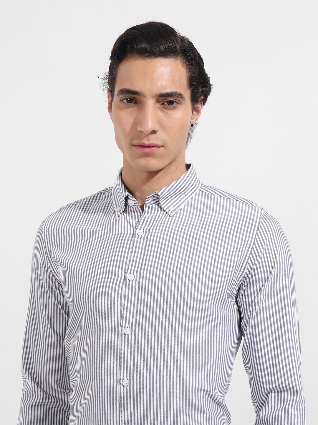 Men's Black Slim Fit Vertical Stripes Formal Shirt