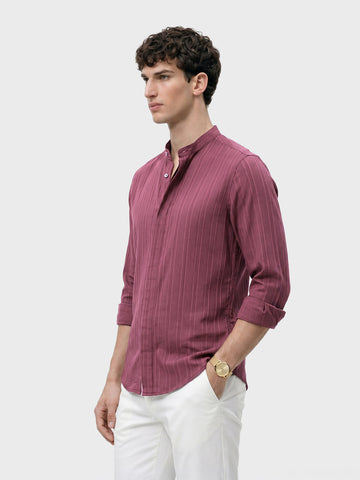 Men's Maroon Slim Fit Solid Casual Shirt