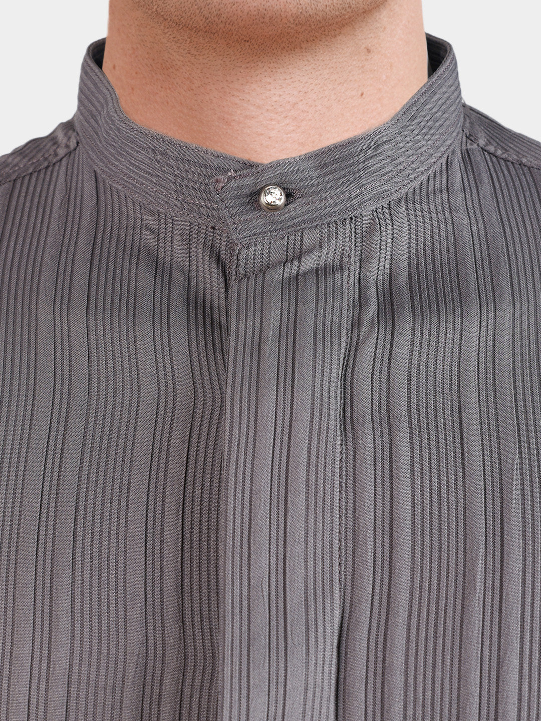 Men's Grey Slim Fit Solid Casual Shirt