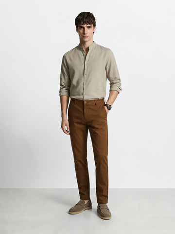 Men's Brown Slim Fit Solid Casual Chinos