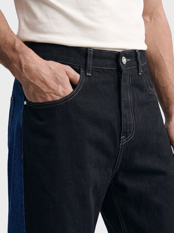 Men's Black Relaxed Fit Solid Casual Jeans