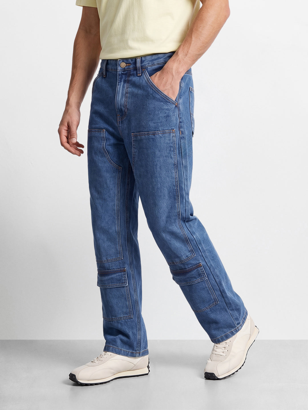 Men's Blue Relaxed Fit Solid Casual Jeans