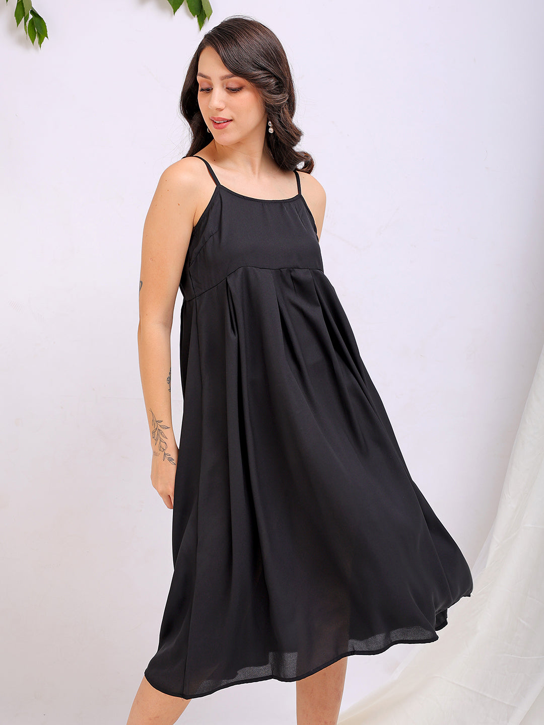 Shop Women's Black Fit and Flare Solid Square Neck Pleated Dress Online.