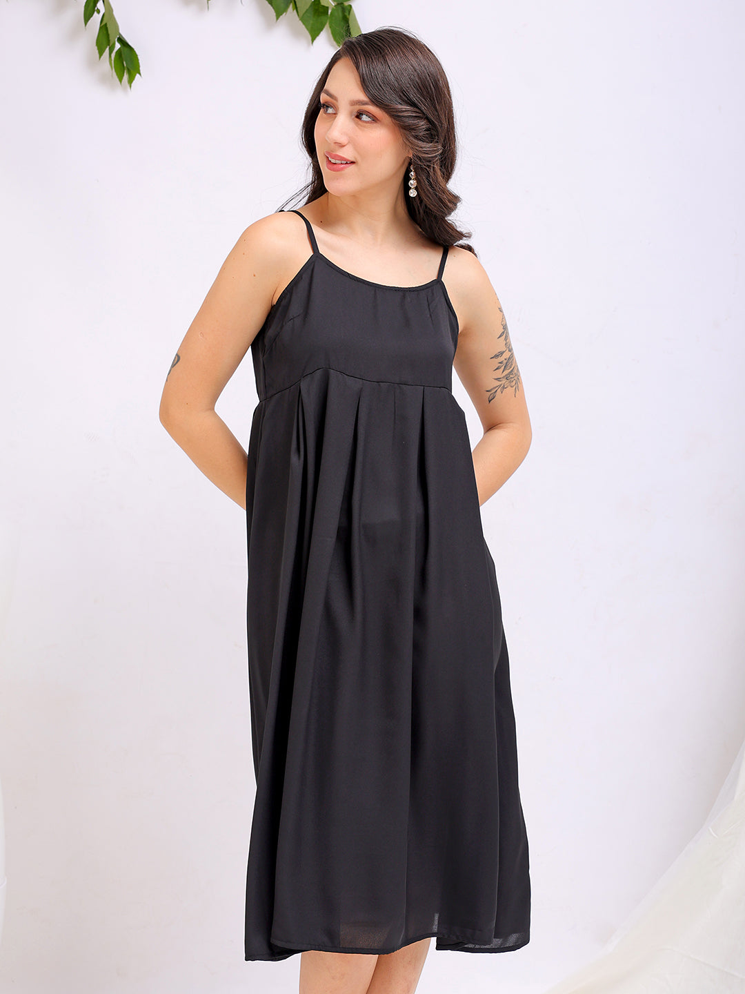 Shop Women's Black Fit and Flare Solid Square Neck Pleated Dress Online.