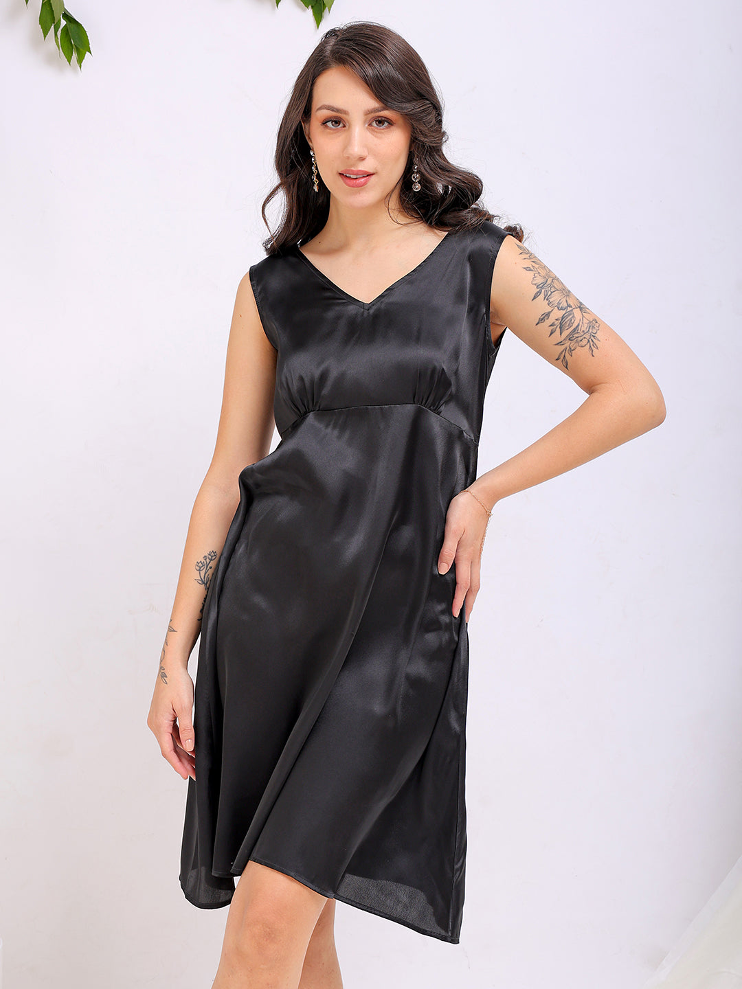 Shop Women's Black Fit and Flare Solid V neck Pinafore Dress Online.