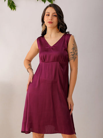 Shop Women's Purple Fit and Flare Solid V neck Pinafore Dress Online.
