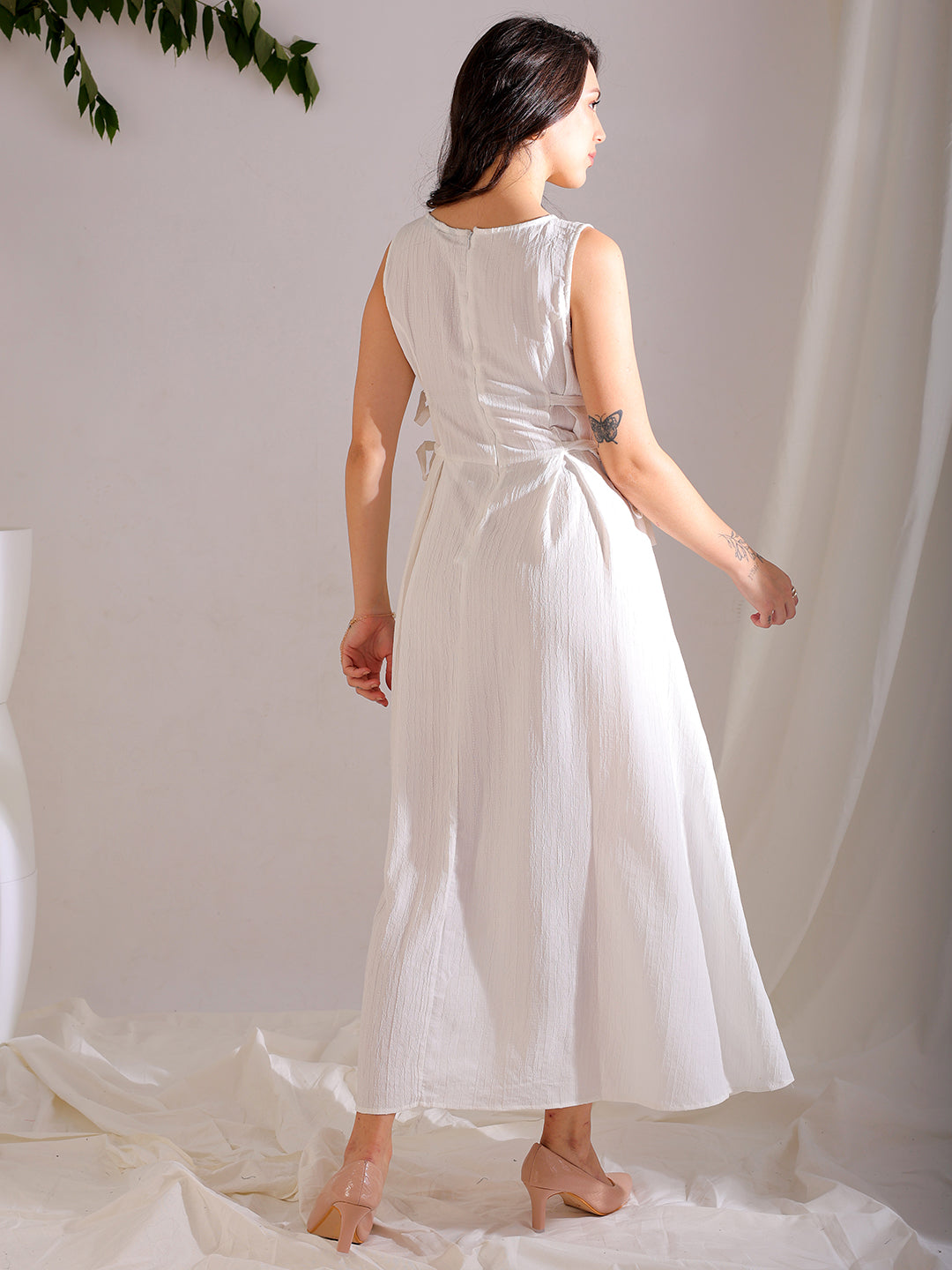 Shop Women's White Flare Textured Round Neck Midi Dress Online.