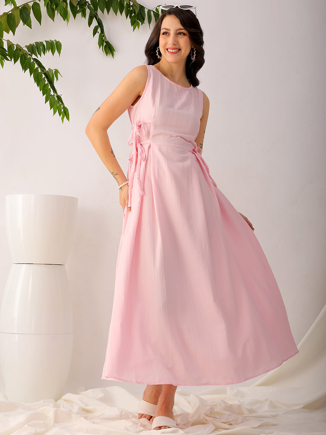 Shop Women's Pink Flare Textured Round Neck Midi Dress Online.