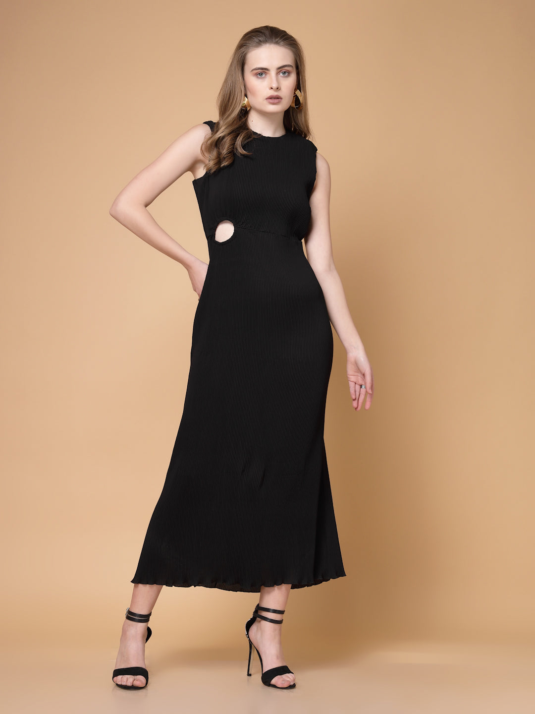 Shop Women Solid Dresses Online.