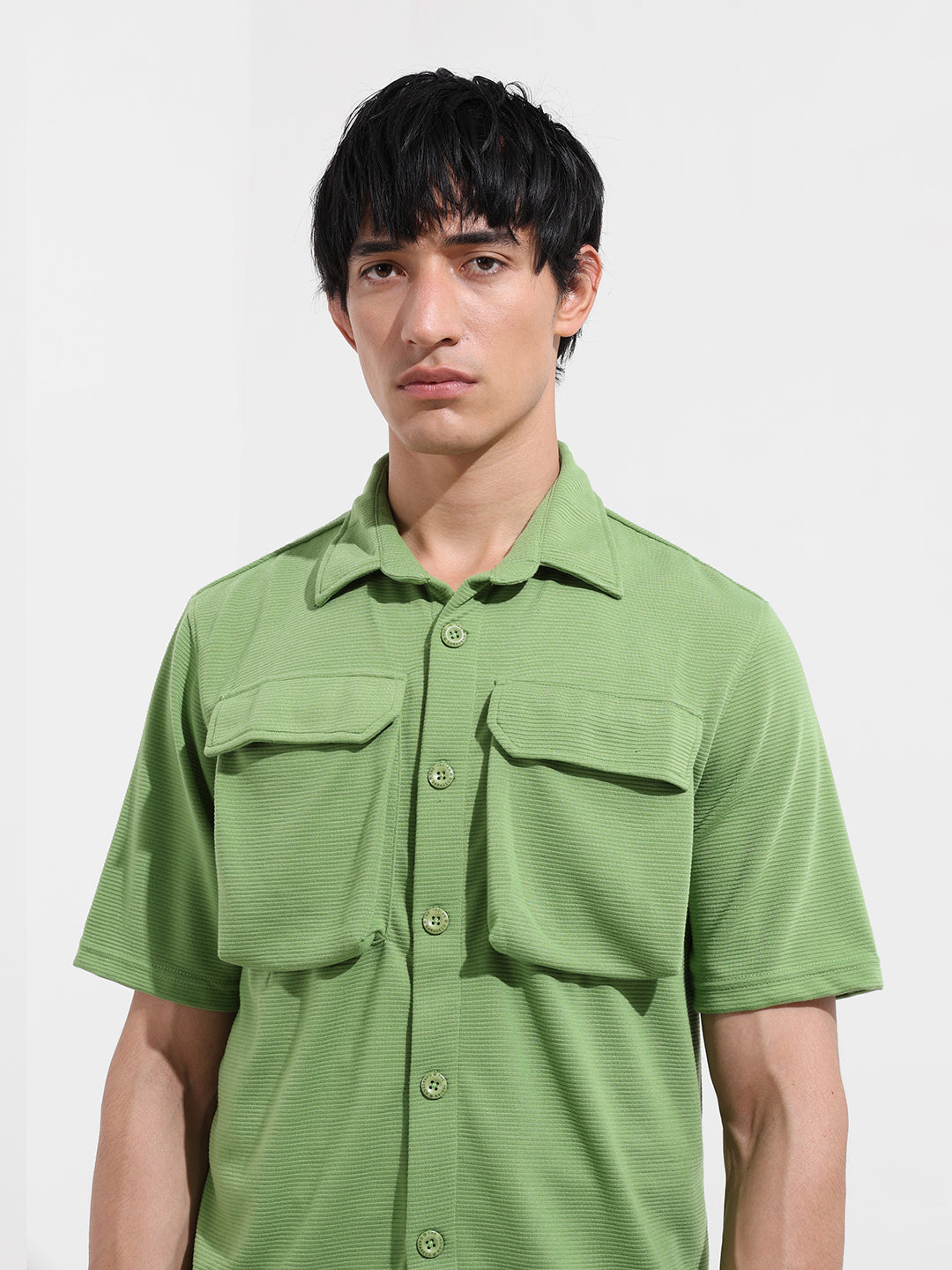 Men's Green Relaxed Fit Street Solid Shirt