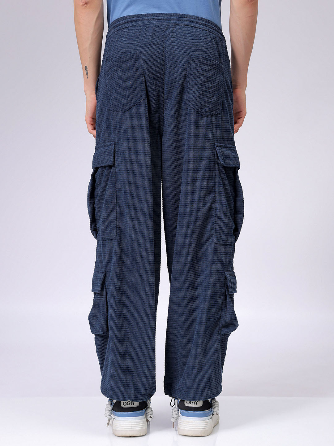 Men's Blue Loose Wide Leg Textured Mid-Rise Elasticated Cargo Joggers