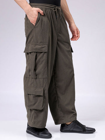 Men's Olive Loose Wide Leg Textured Mid-Rise Elasticated Cargo Joggers