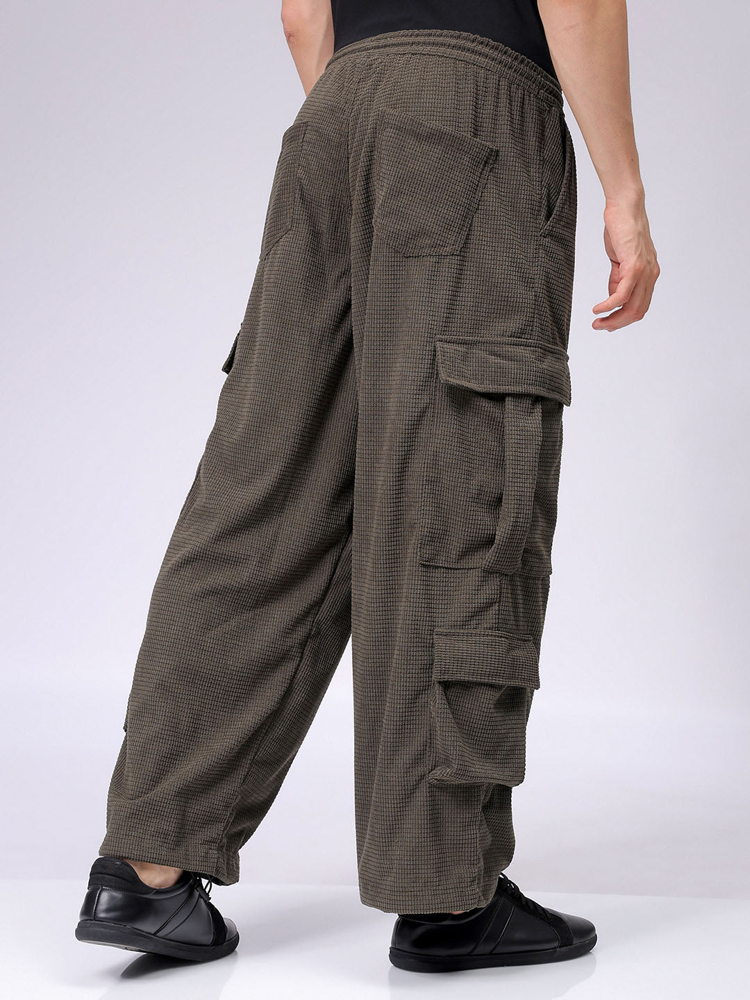 Men's Olive Loose Wide Leg Textured Mid-Rise Elasticated Cargo Joggers