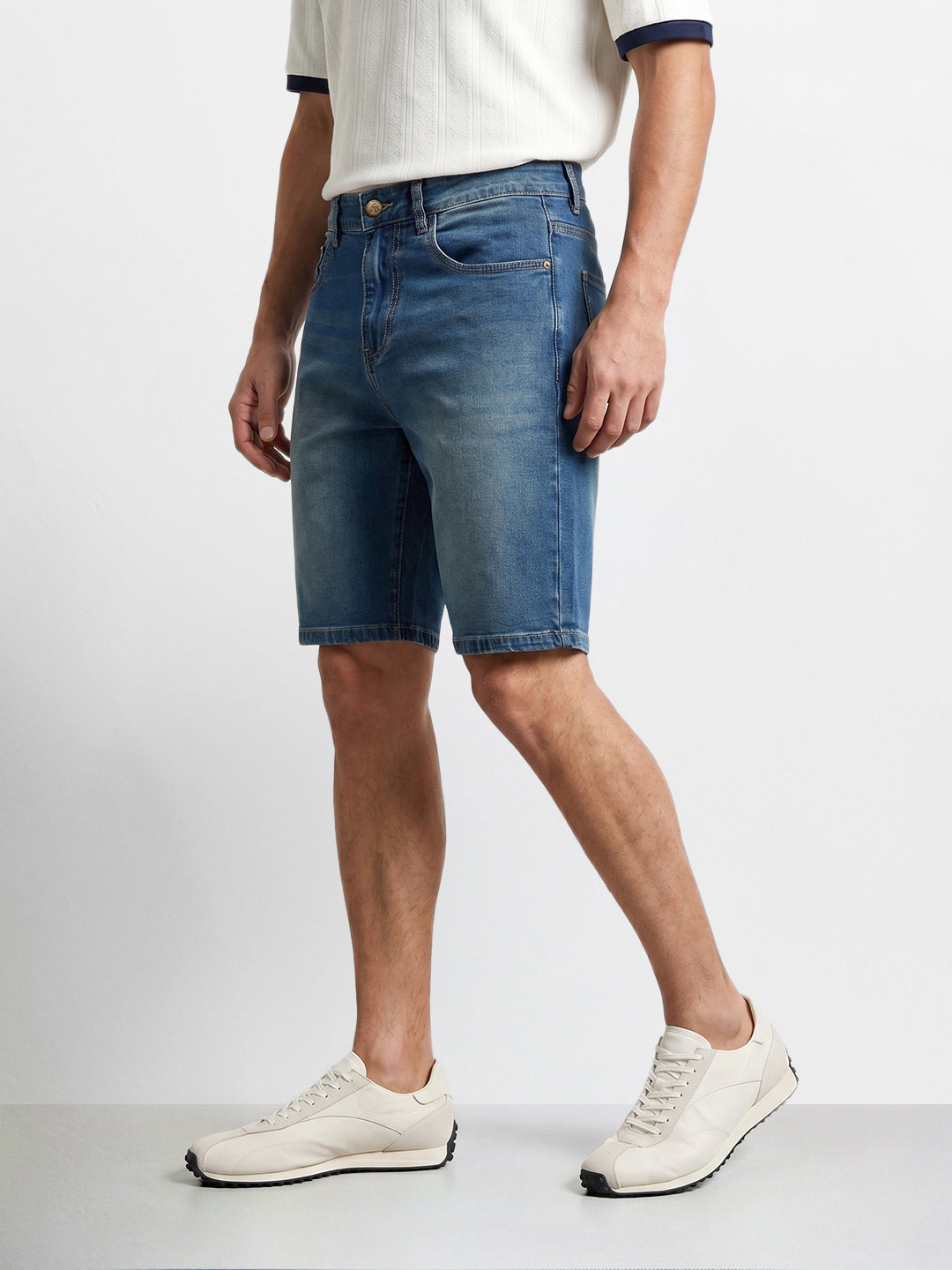 Men's Blue Regular Fit Solid Casual Shorts