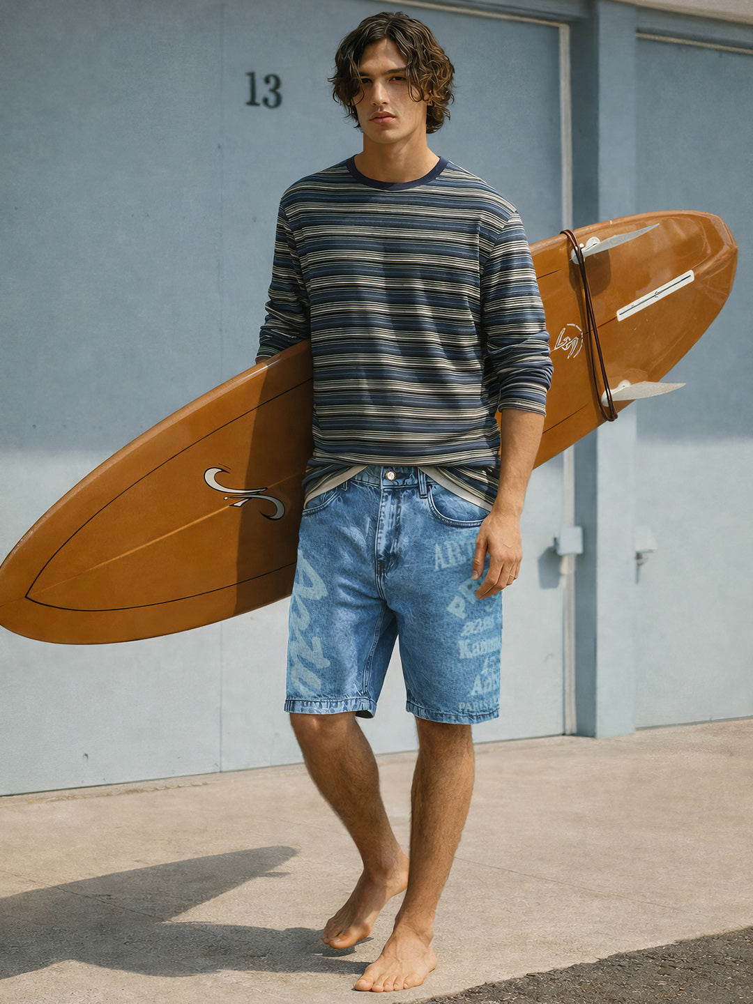 Men's Blue Regular Fit Printed Retro Wear Shorts