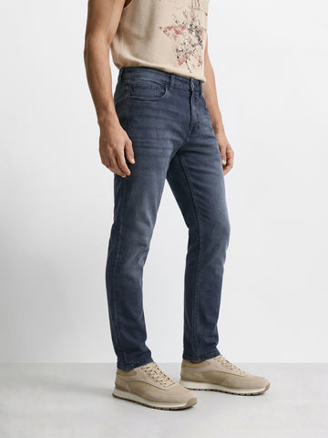 Men's Blue Slim Fit Solid Casual Jeans