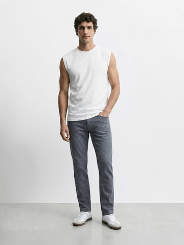 Men's Grey Slim Fit Solid Casual Jeans